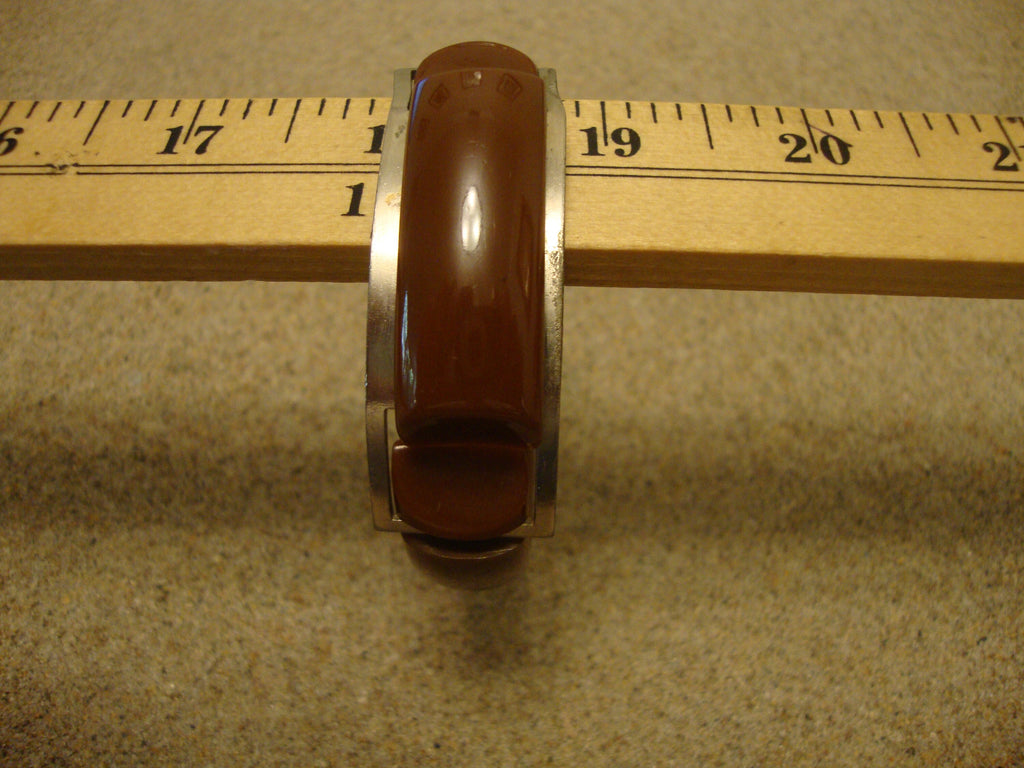 Vintage 5/8" Choco;ate Brown Bakelite Bracelet with Silvertone Buckle Clasp!