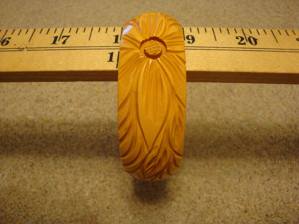 Vintage 1 1/4" Goldenrod Bakelite Bracelet! Four Abstract Flower Carvings!