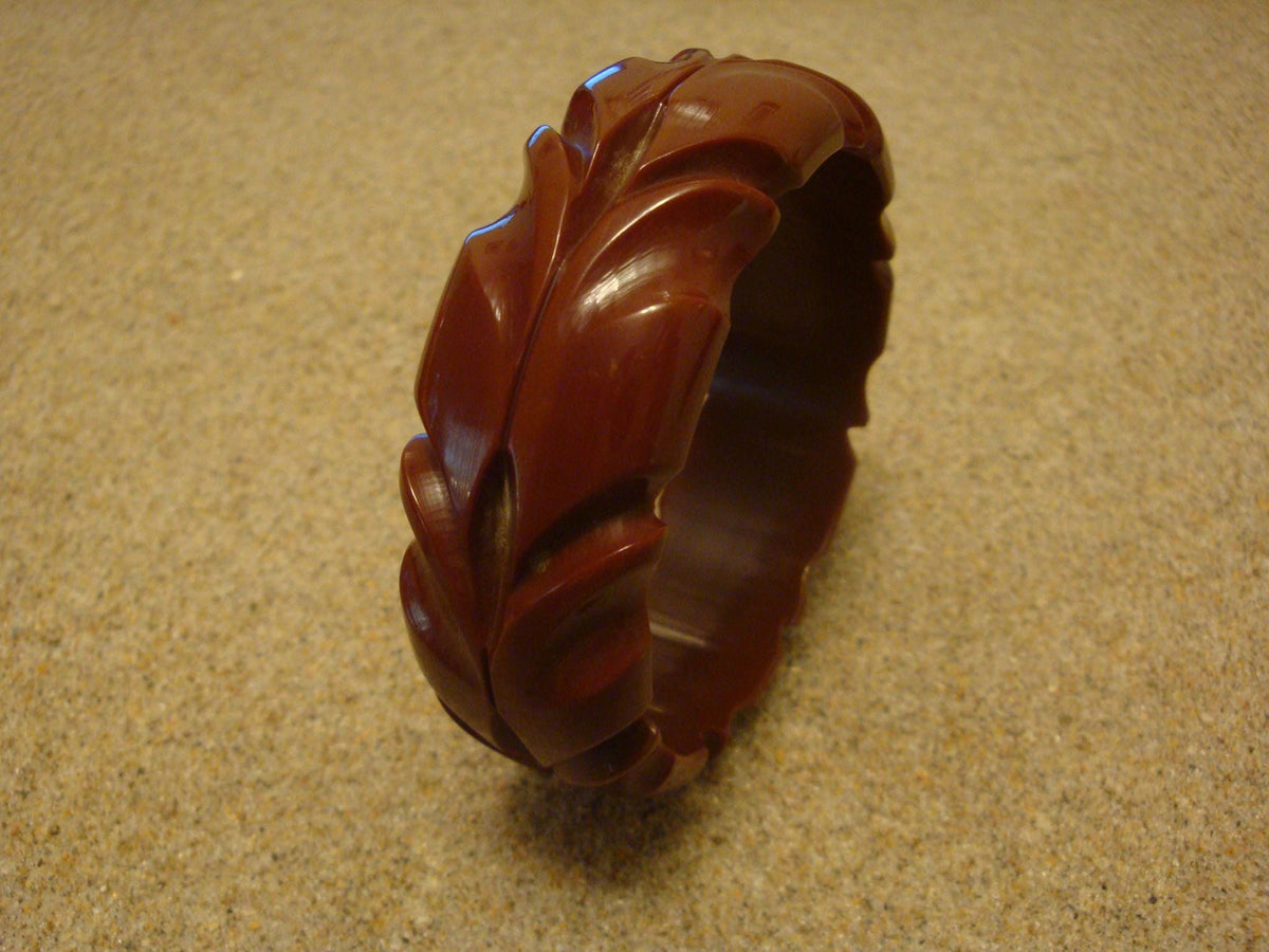 Vintage Milk Chocolate Bakelite Bracelet: Abstract Vine Carvings