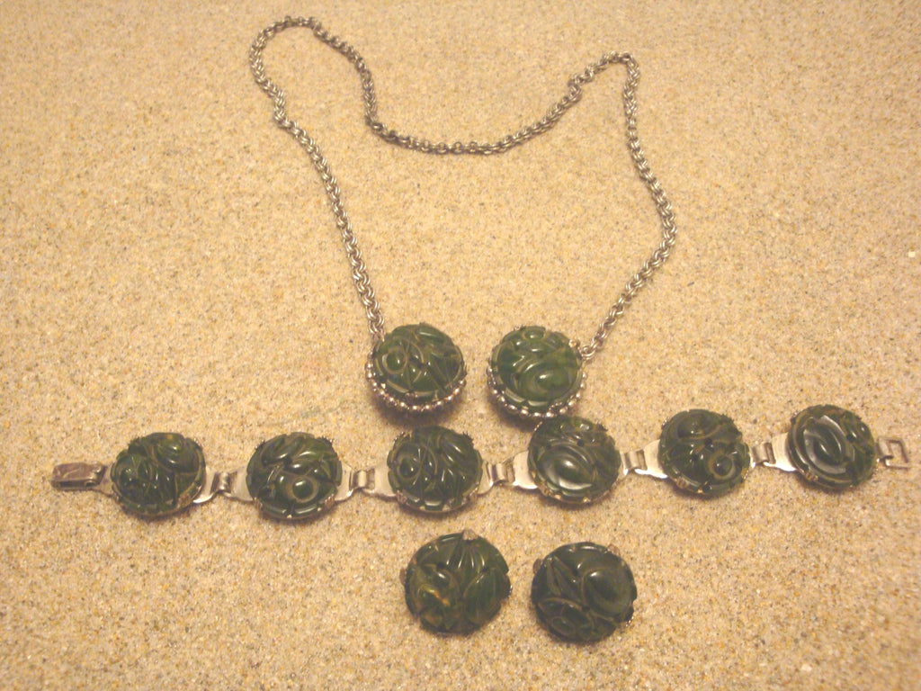 Rare Art Deco Era Bakelite Parure! Carved Marbled Green & Yellow Colors!