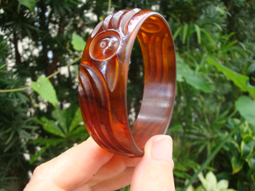 Vintage 7/8" Bakelite Bracelet! Translucent Copper & Rust w/Circle Dot and Contoured Carvings!