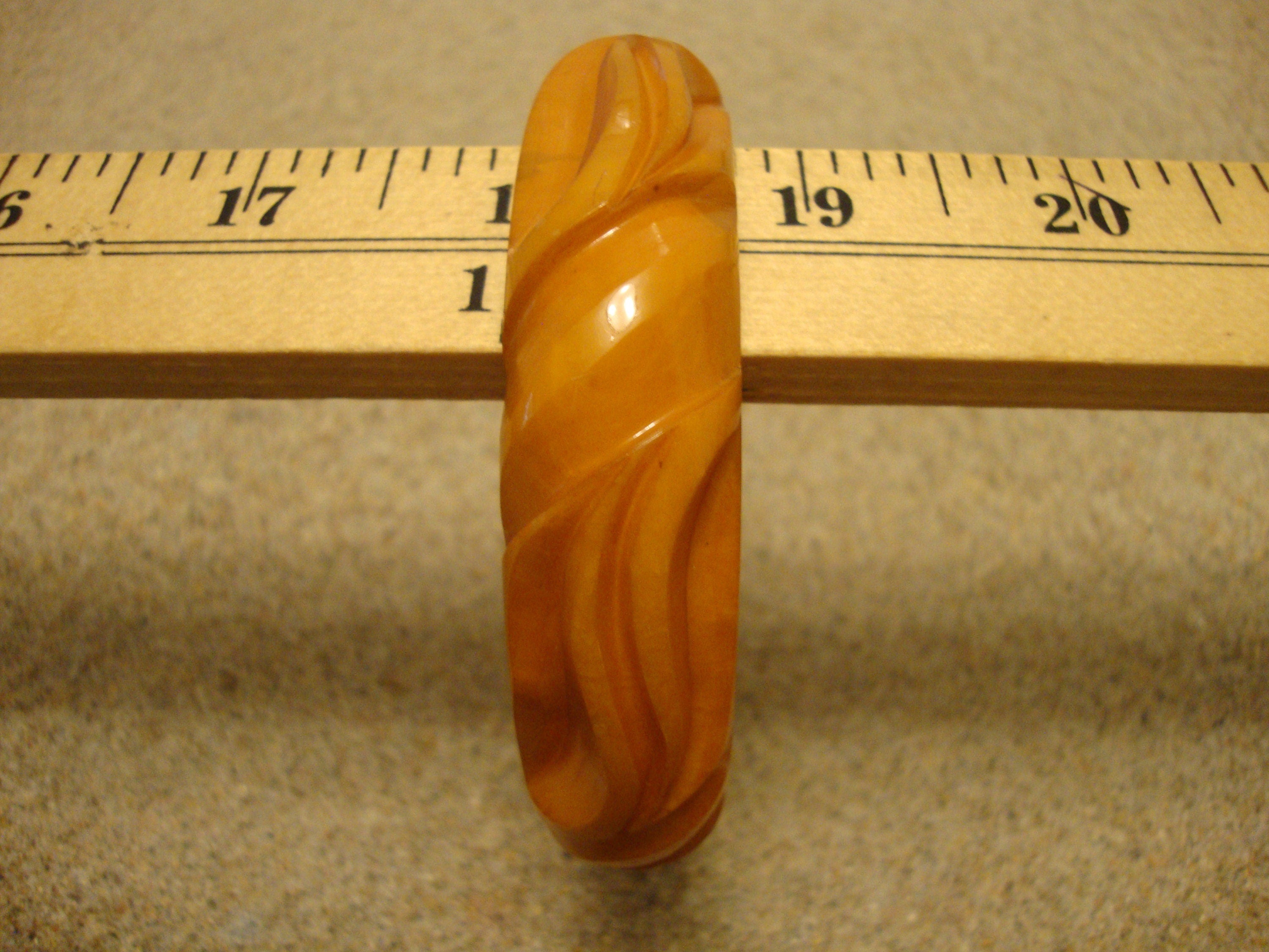 Vintage 3/4" Orange Bakelite Bracelet! Sculpted Abstract Flower Designs!