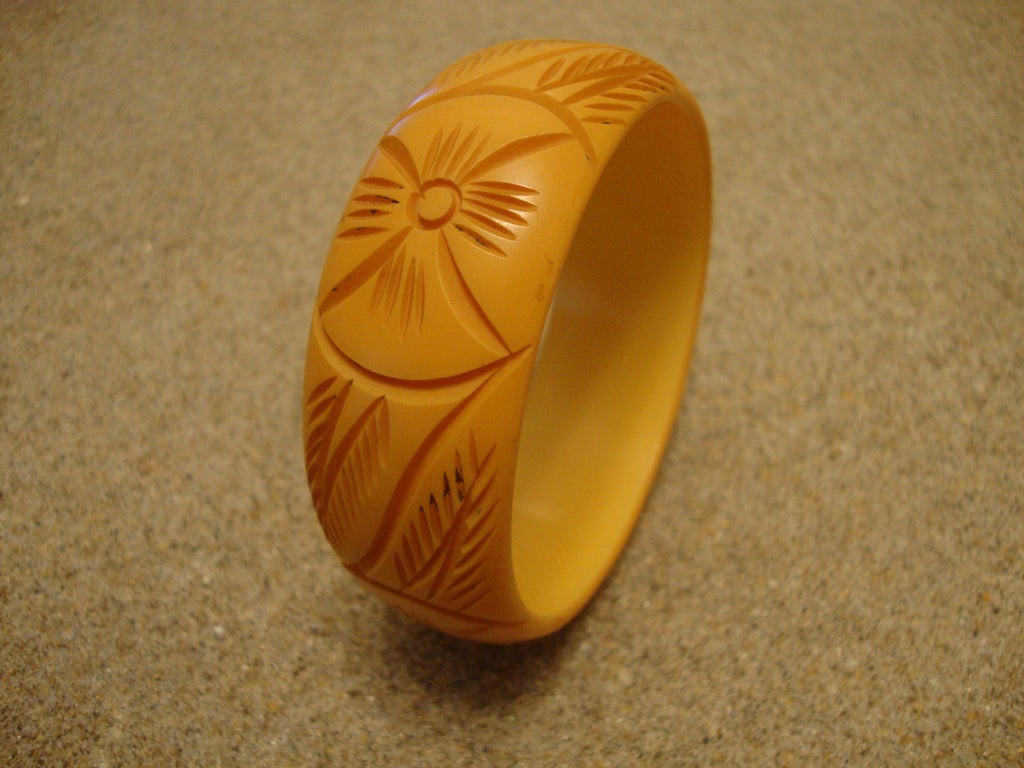 Vintage Goldenrod Bakelite Bracelet: Abstract Floral Carvings
