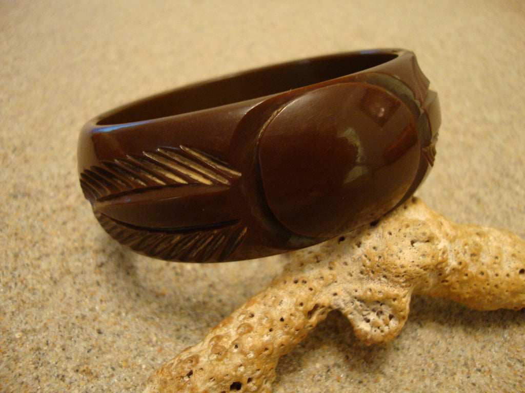 Vintage Dark Chocolate Brown Bakelite Bracelet! Large Carved Flower/Leaf Design!