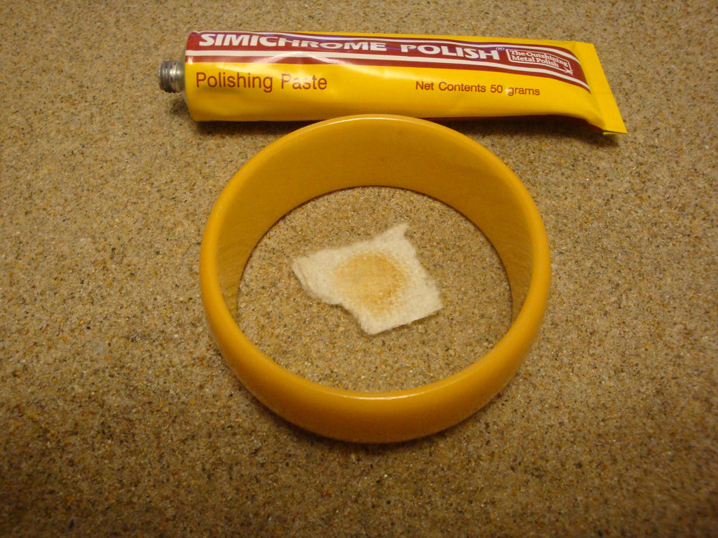 Vintage 1" Canary Yellow Bakelite Bangle Bracelet