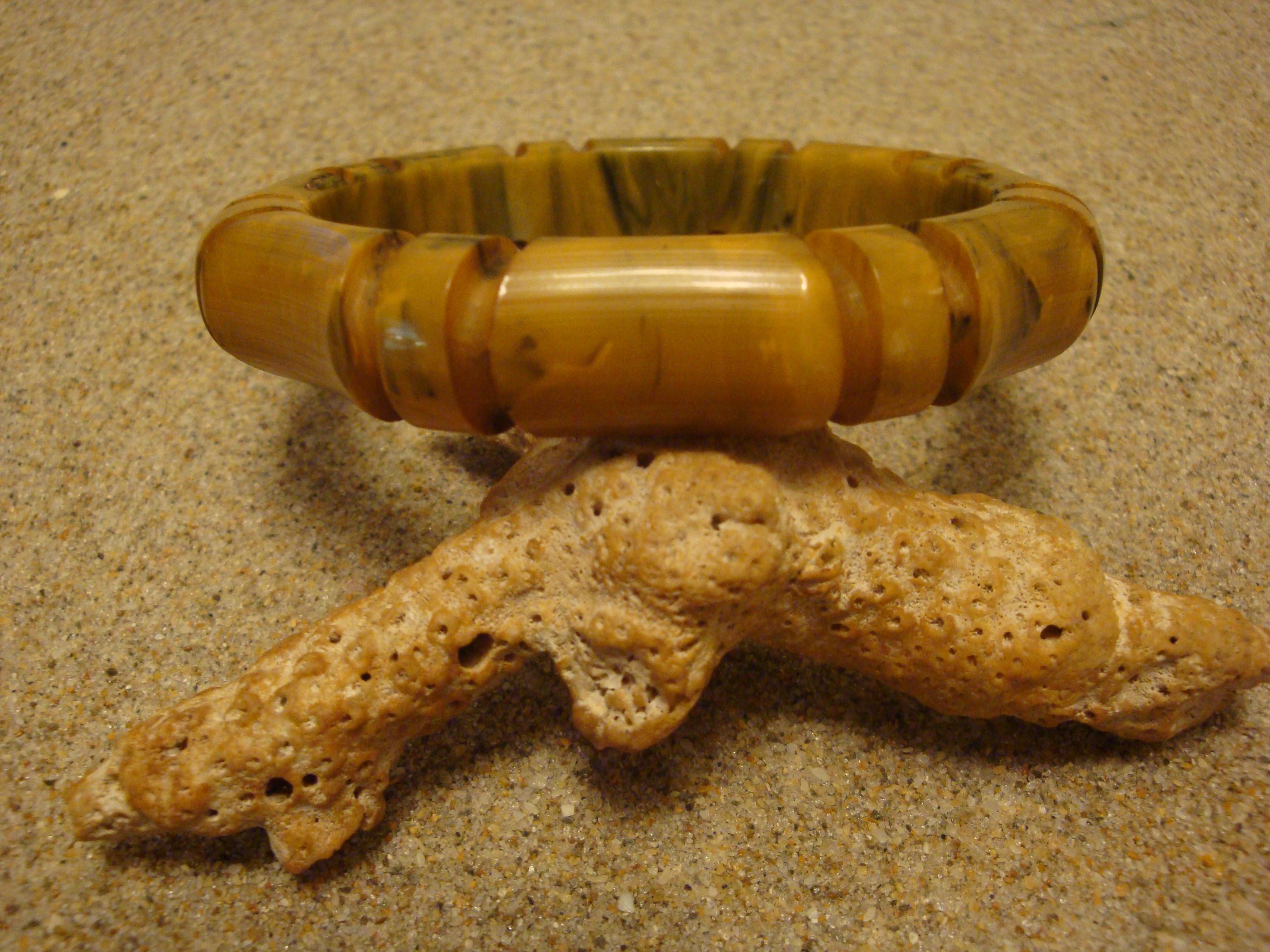 Vintage 1/2" Bakelite "Bamboo" Bracelet! Dark Mustard Yellow w/ Green Marbling!