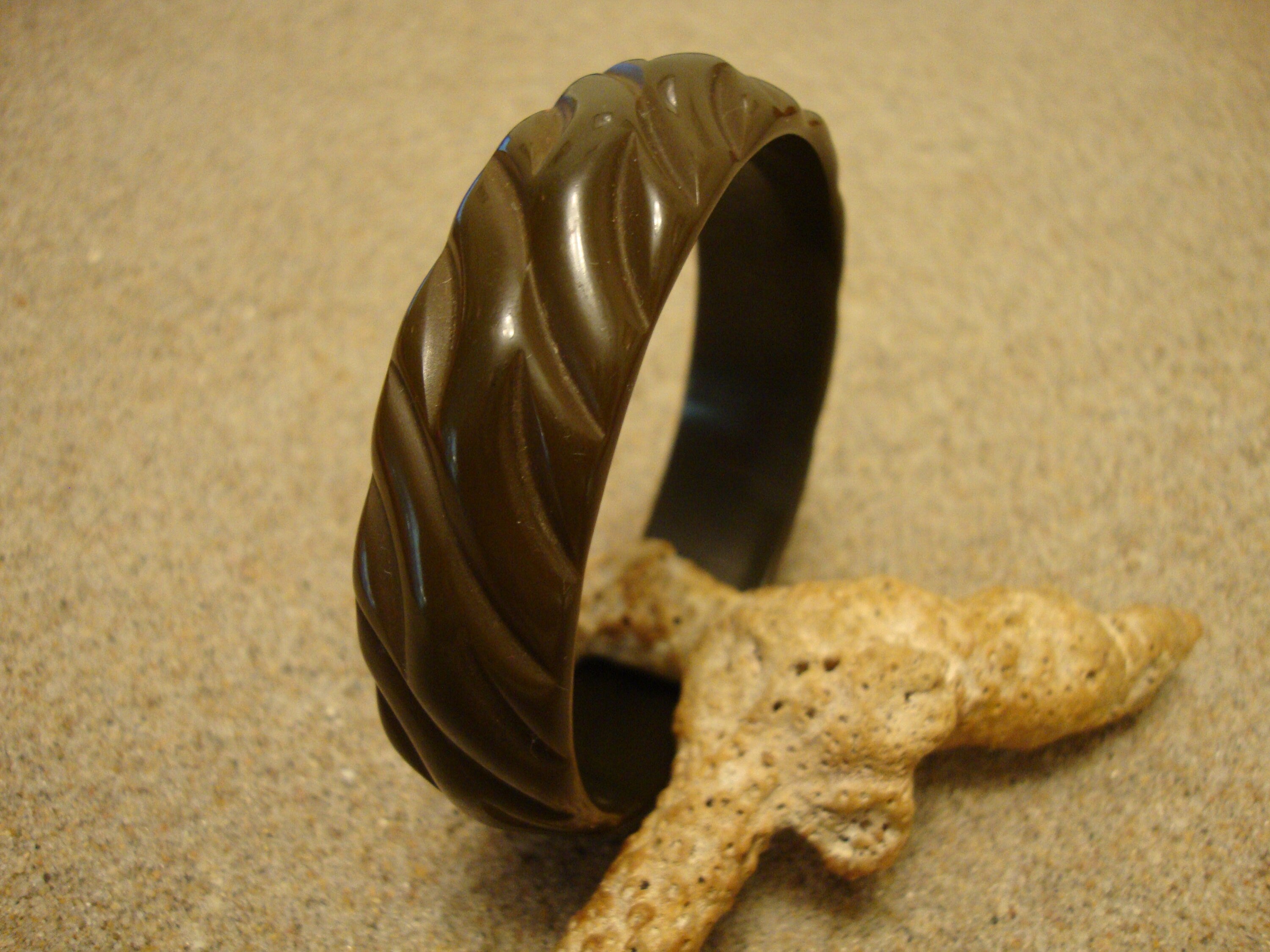 Vintage Olive Green Bakelite Bracelet: Abstract Carved Bangle