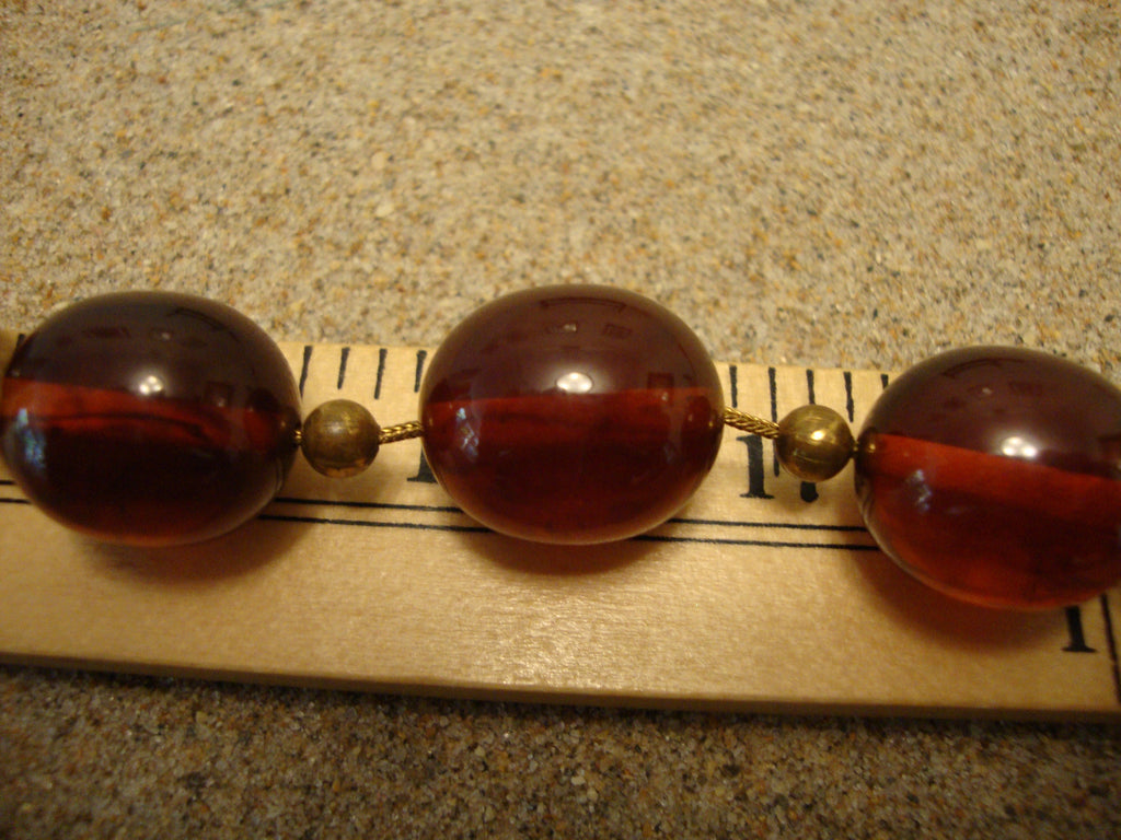 Beautiful Vintage 16" Cherry Bakelite Necklace! Large 3/4" Oval Beads!!