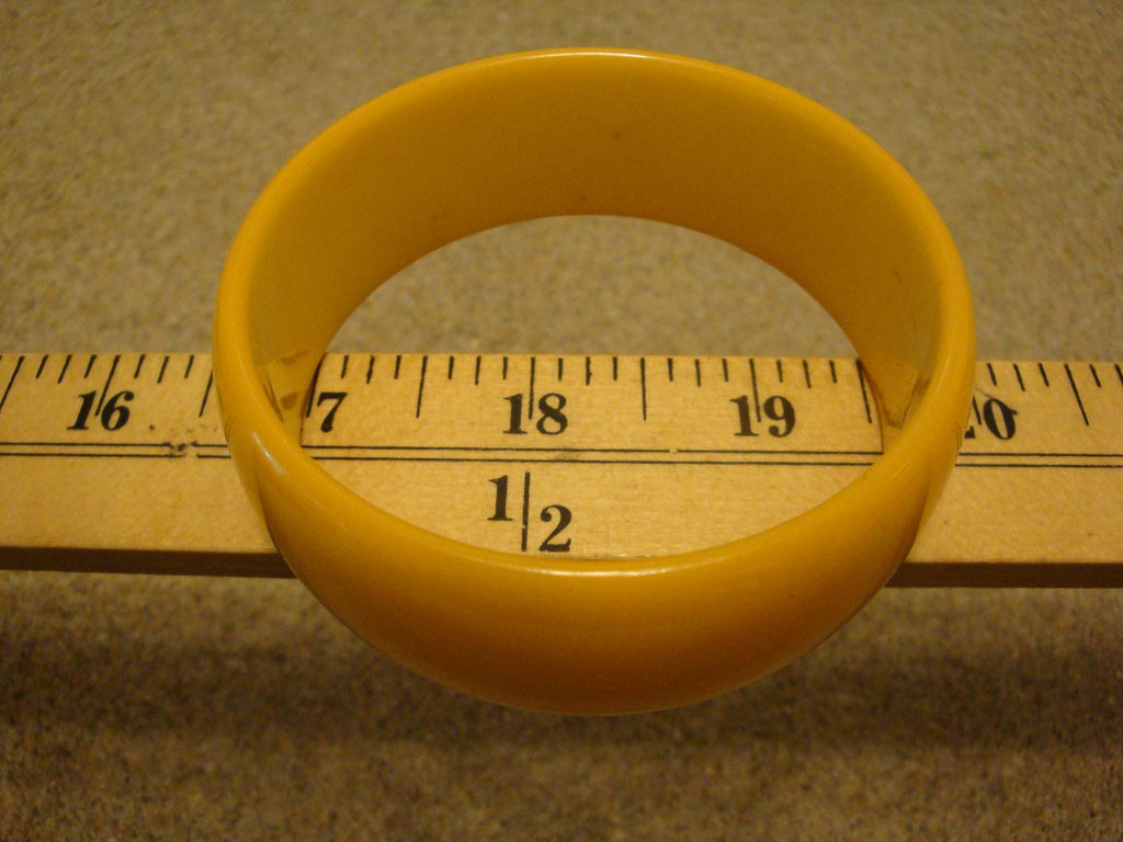 Vintage 1" Canary Yellow Bakelite Bangle Bracelet