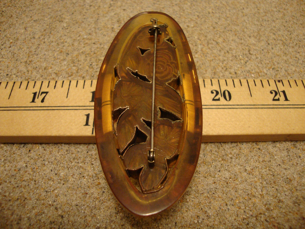 Rare Vintage Bakelite Brooch! Dichromatic Yellow w/ Gold Painted Rose Carvings!