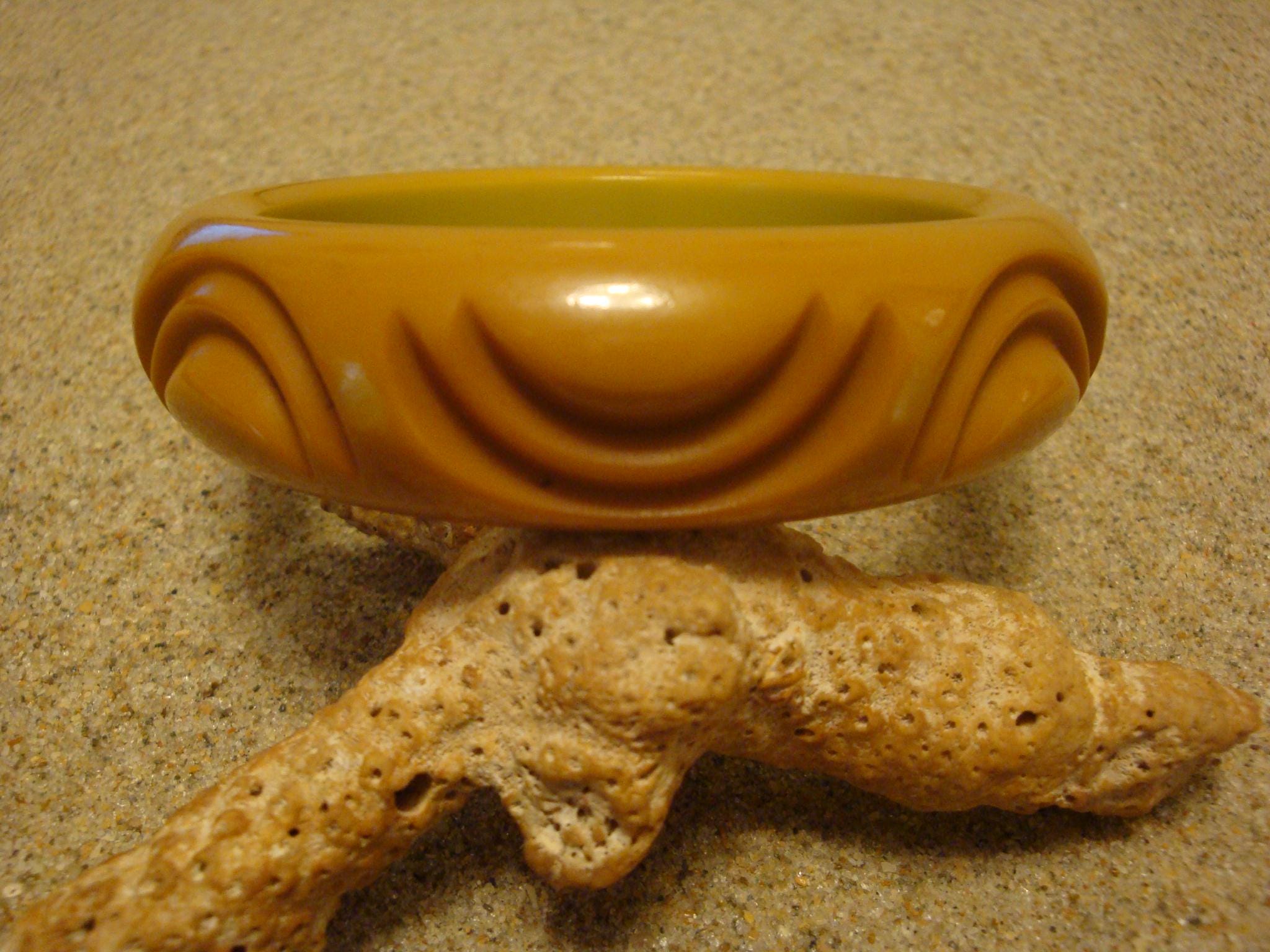 Vintage 3/4" Chartreuse Color Bakelite Bracelet! Deep Semi Circular Carvings!