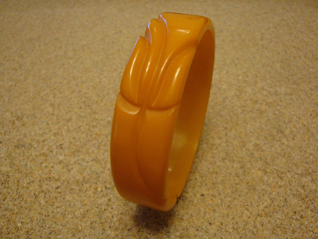 Vintage 3/4" Orange Bakelite Bracelet! Abstract Flower & Leaf Carvings!