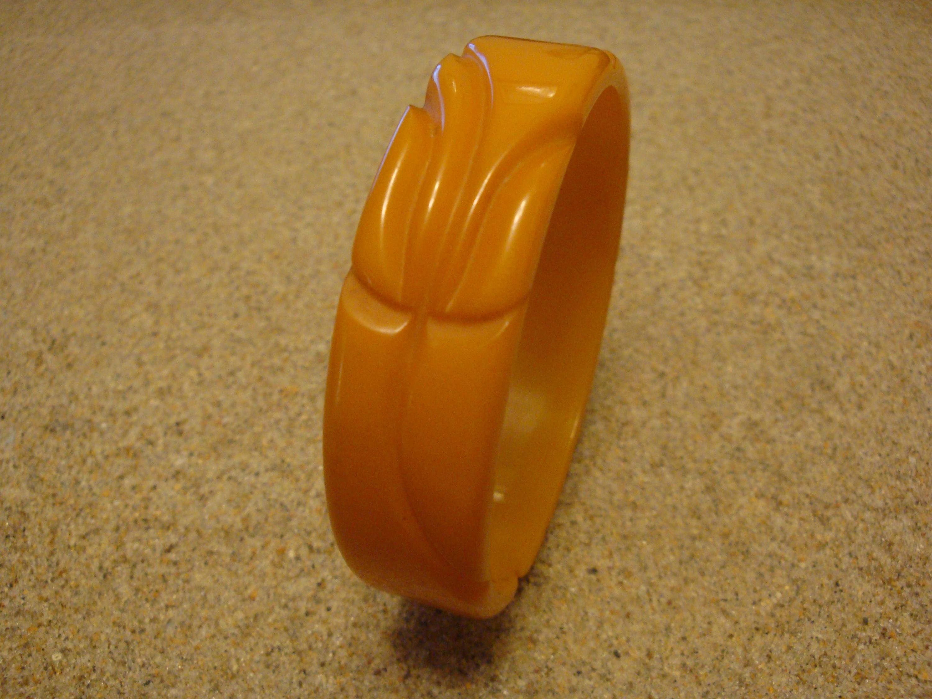 Vintage 3/4" Orange Bakelite Bracelet! Abstract Flower & Leaf Carvings!