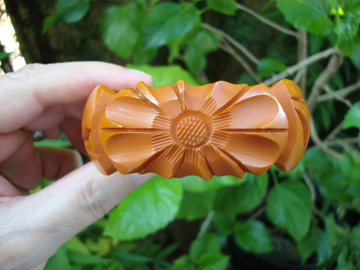 Vintage 1 1/8" Dark Butterscotch Bakelite Bracelet! Deep Flower & Leaf Carvings!