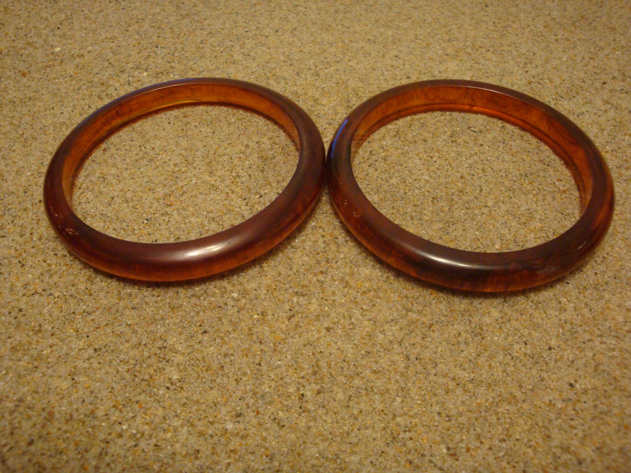 Vintage Pair 3/8" Bakelite Bracelets! Translucent Copper w/ Rust Marbling!