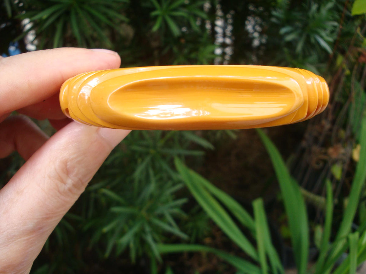 Vintage 5/8" Canary Yellow Bakelite Bracelet! Unique Deep Abstract Carvings!