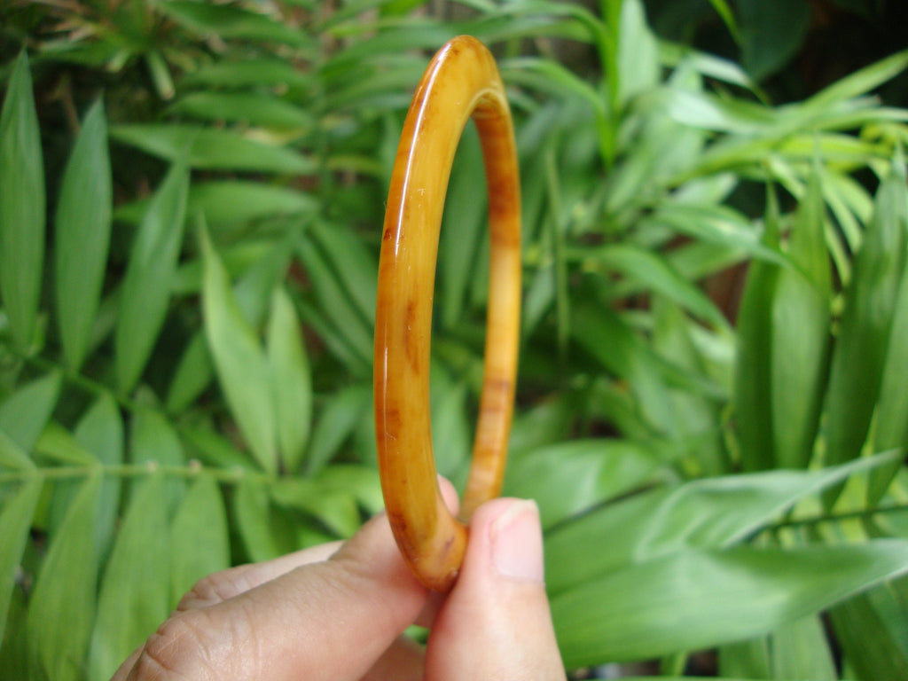 Vintage 1/4" Bakelite "Flying Saucer" Bracelet! Yellow Custard w/ Brown & Rust Marbling!