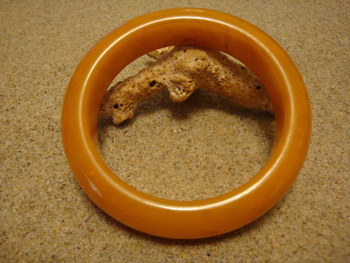 Vintage Bakelite 5/8" Bracelet! Marbled Semi-Translucent Orange/Cream Colors!