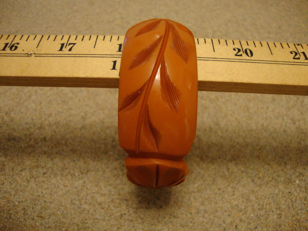 Vintage 1 1/8" Dark Butterscotch Bakelite Bracelet! Deep Flower & Leaf Carvings!
