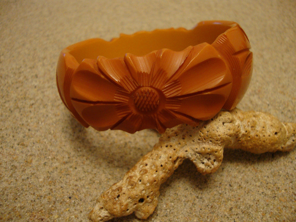 Vintage 1 1/8" Dark Butterscotch Bakelite Bracelet! Deep Flower & Leaf Carvings!
