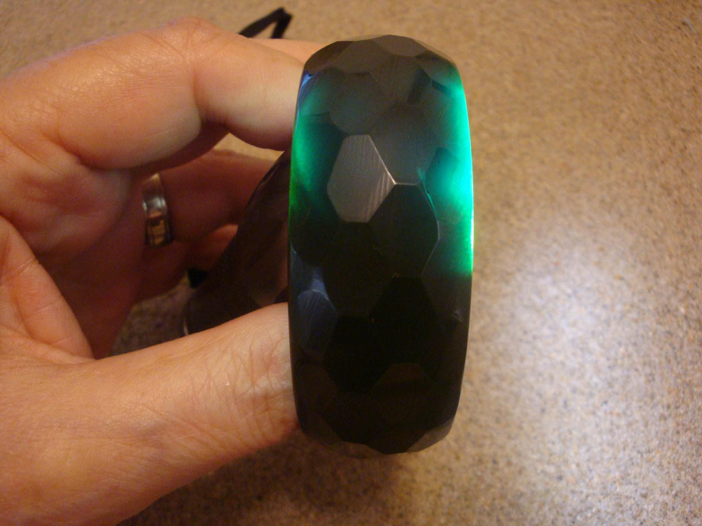 Vintage Green Bakelite Bracelet: Faceted Design, 1-inch