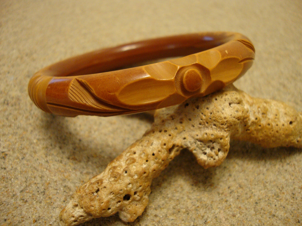 Vintage Brown Overdyed Butterscotch Bakelite Bracelet! Flower/Slash Carvings!!