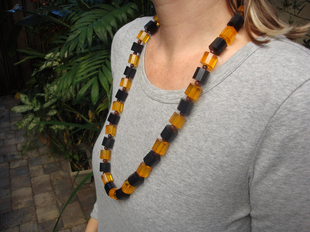 Vintage 30" Bakelite Applejuice/Black 1/2" Faceted Barrel Bead Necklace! 127g!!