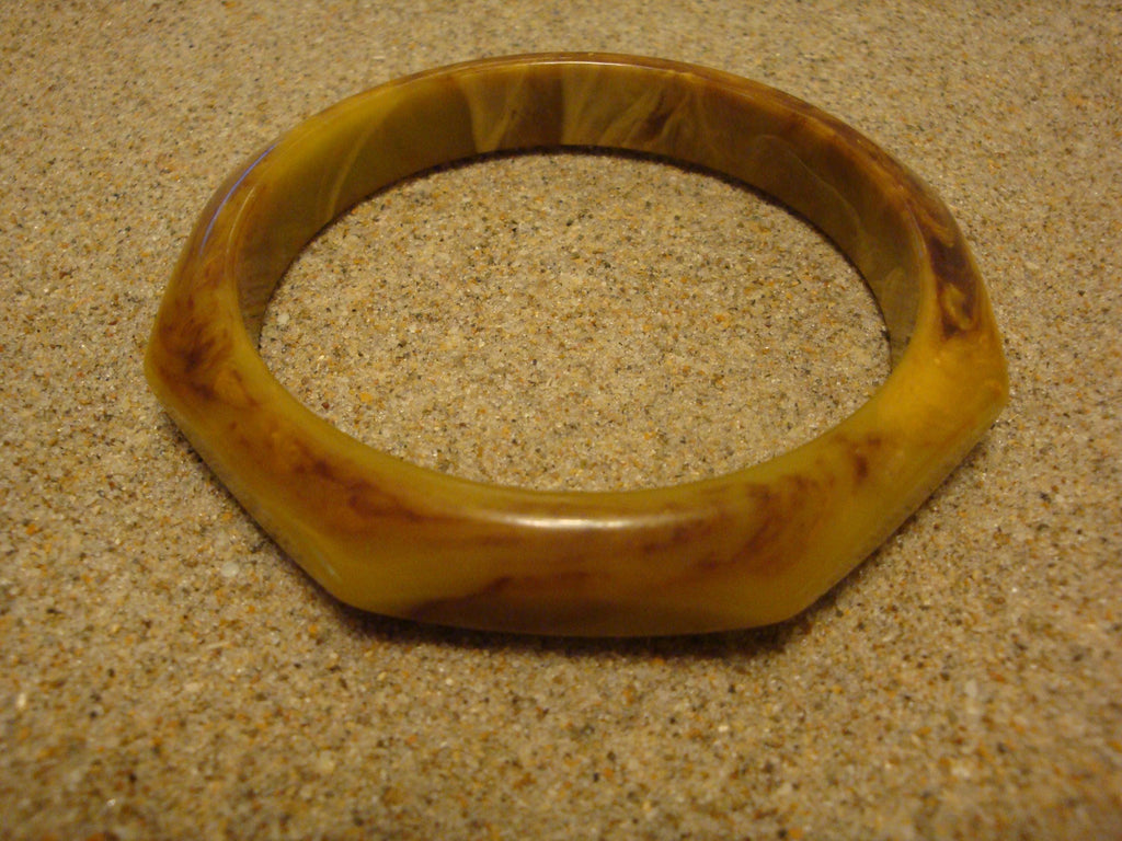 Vintage 1/2" Butterscotch/Brown/Green Octagon Bakelite Bracelet; Beveled Edges!