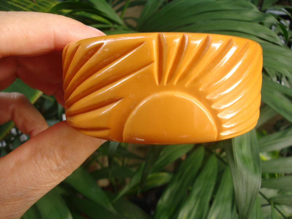 Vintage Canary Yellow Bakelite Bracelet: Carved Flower Design!