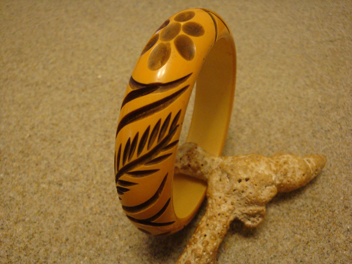 Vintage 3/4" Bakelite Bracelet! Ripe Mango Color; Overdyed Flower/Leaf Carvings!