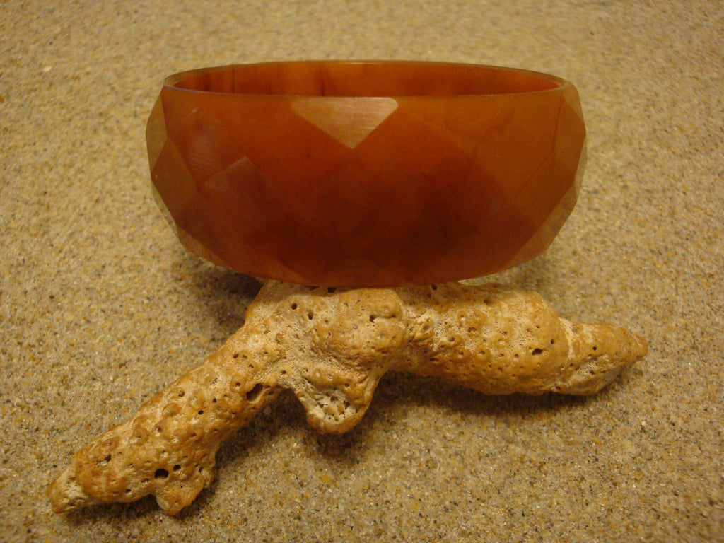 Vintage 1" Burnt Orange & Rust Bakelite Bracelet! Diamond and Triangular Facets!