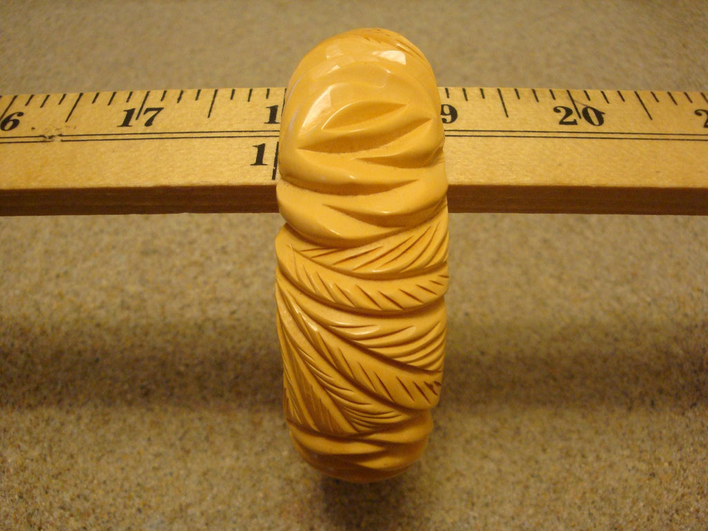 Vintage 1" Canary Yellow Bakelite Bracelet!  Four Lotus Flower & Leaf Carvings!!