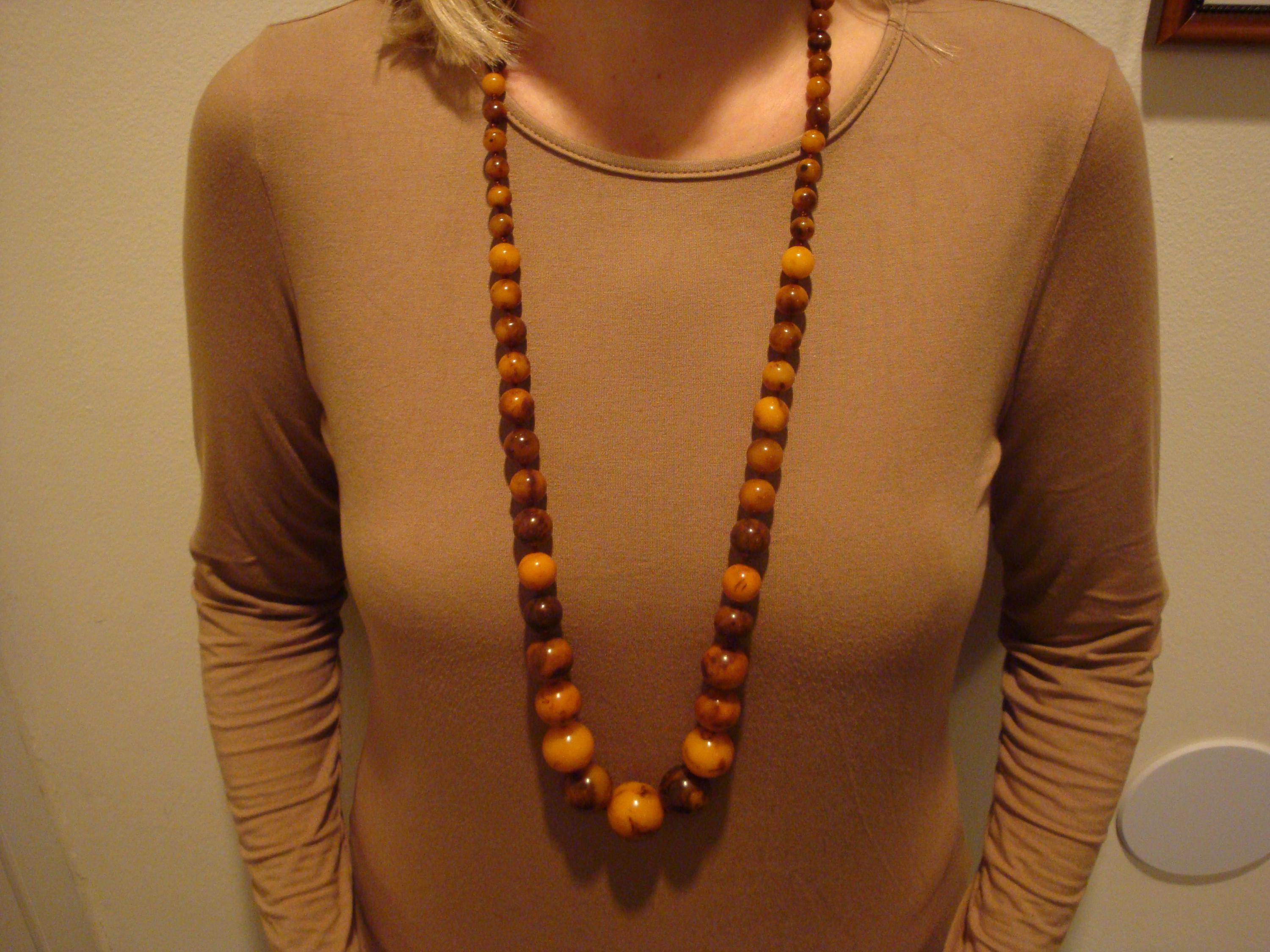 Vintage 34" Bakelite Necklace! Marbled Graduated Brown & Butterscotch Beads!