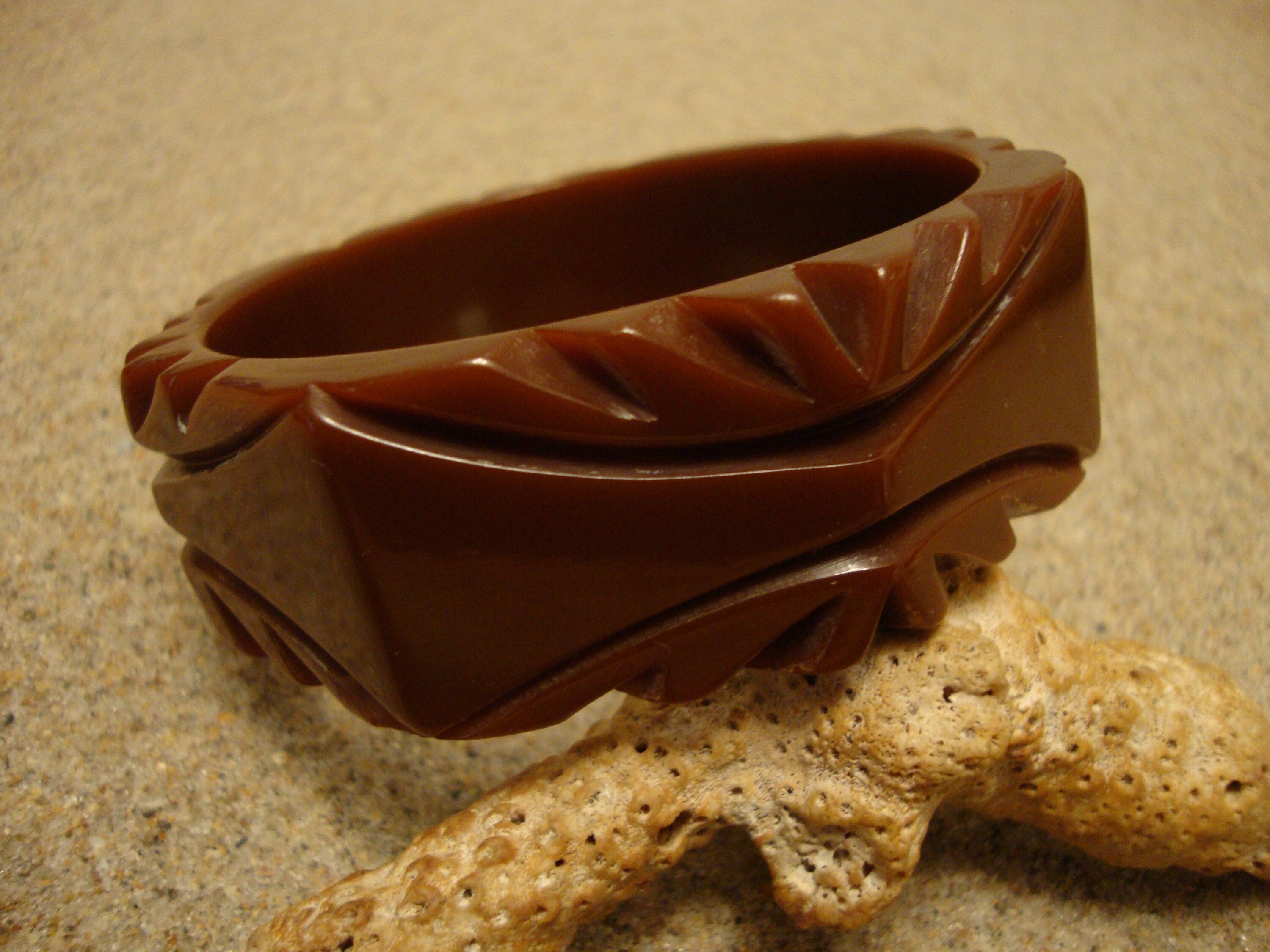 Vintage Chocolate Brown Bakelite Bracelet: Geometric Carvings