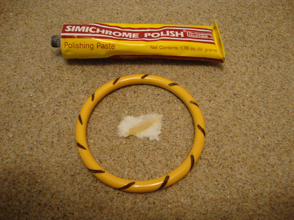 Vintage Yellow Bakelite Bracelet: Carved Twisted Rope Design