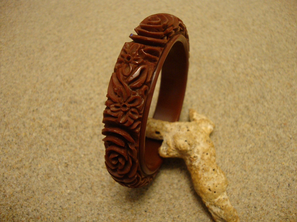 Vintage 5/8" Chocolate Brown Bakelite Bracelet! Heavily Carved Flower Designs!