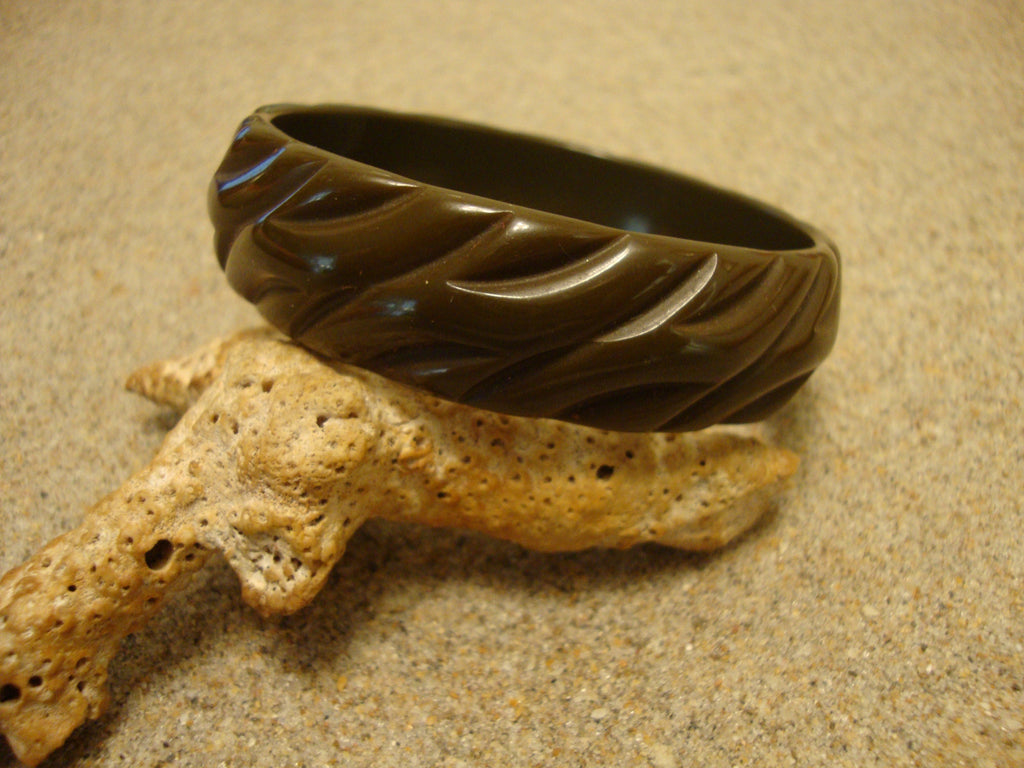 Vintage Olive Green Bakelite Bracelet: Abstract Carved Bangle
