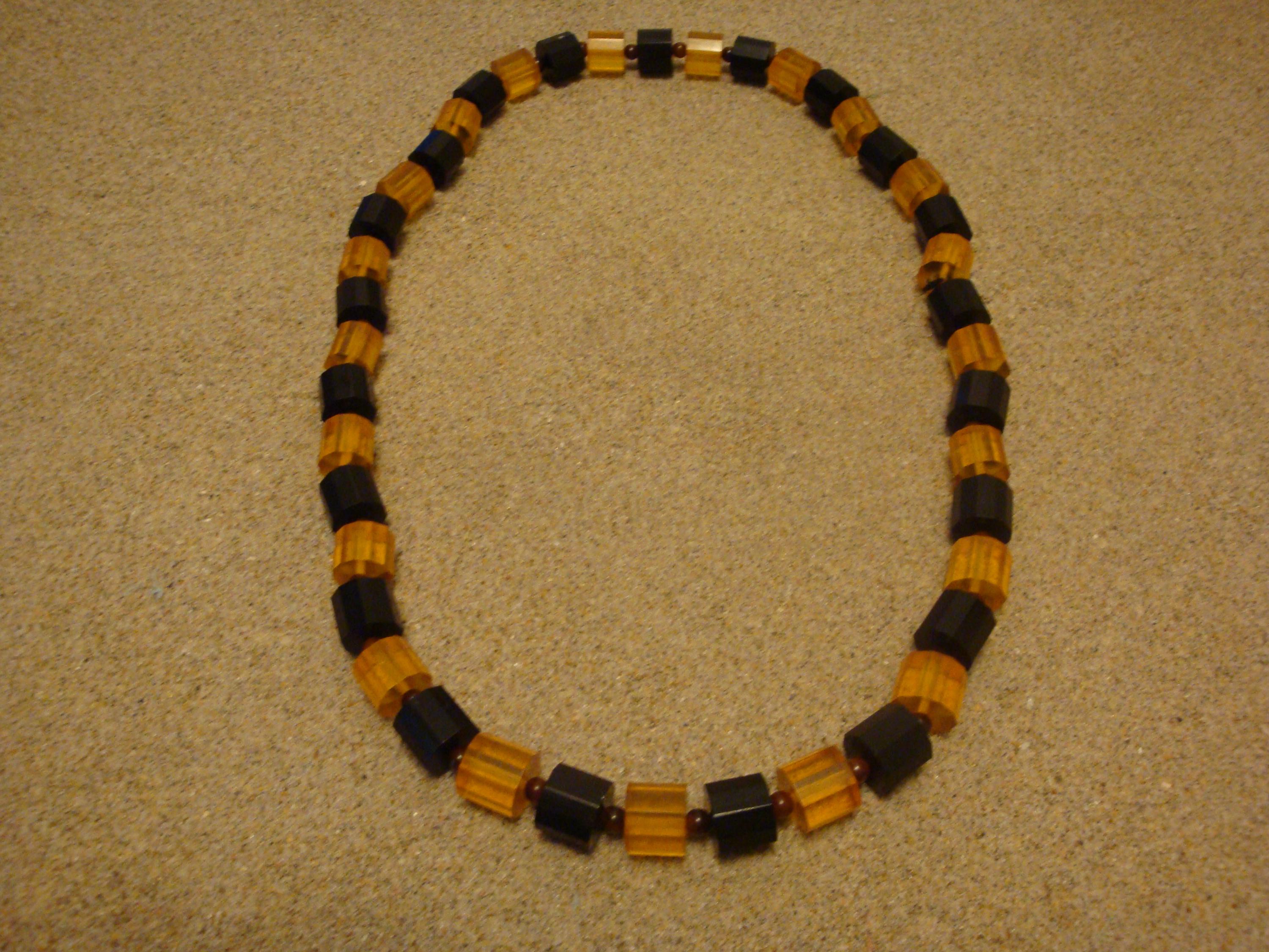 Vintage 30" Bakelite Applejuice/Black 1/2" Faceted Barrel Bead Necklace! 127g!!