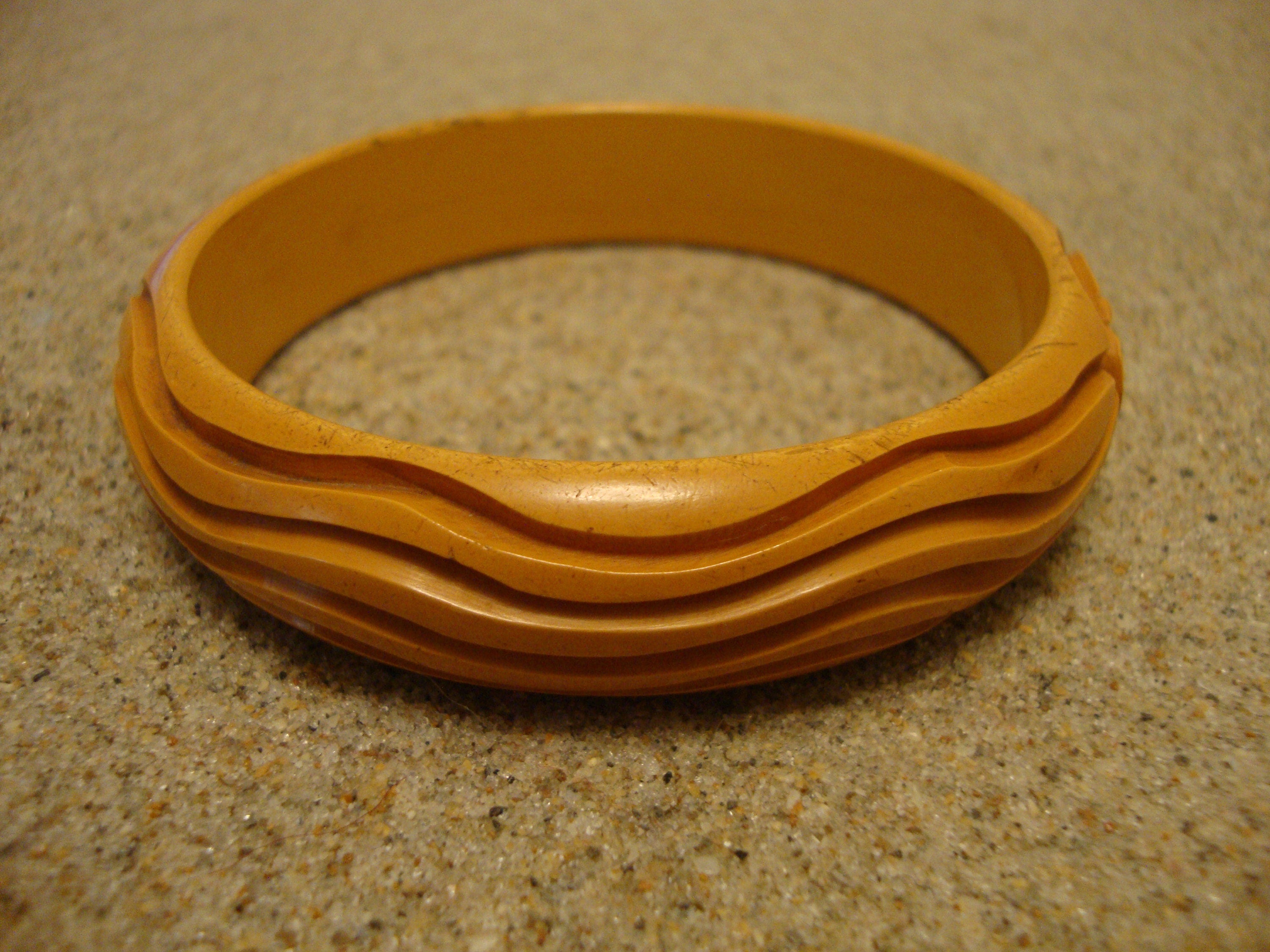 Vintage Goldenrod Bakelite Bracelet: 1940s Flower Carvings
