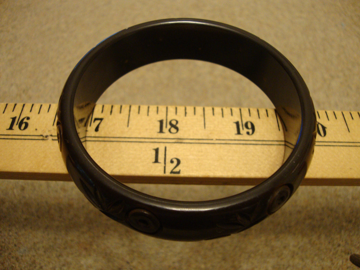 Vintage Midnight Green Bakelite Bracelet: Abstract Floral Carvings