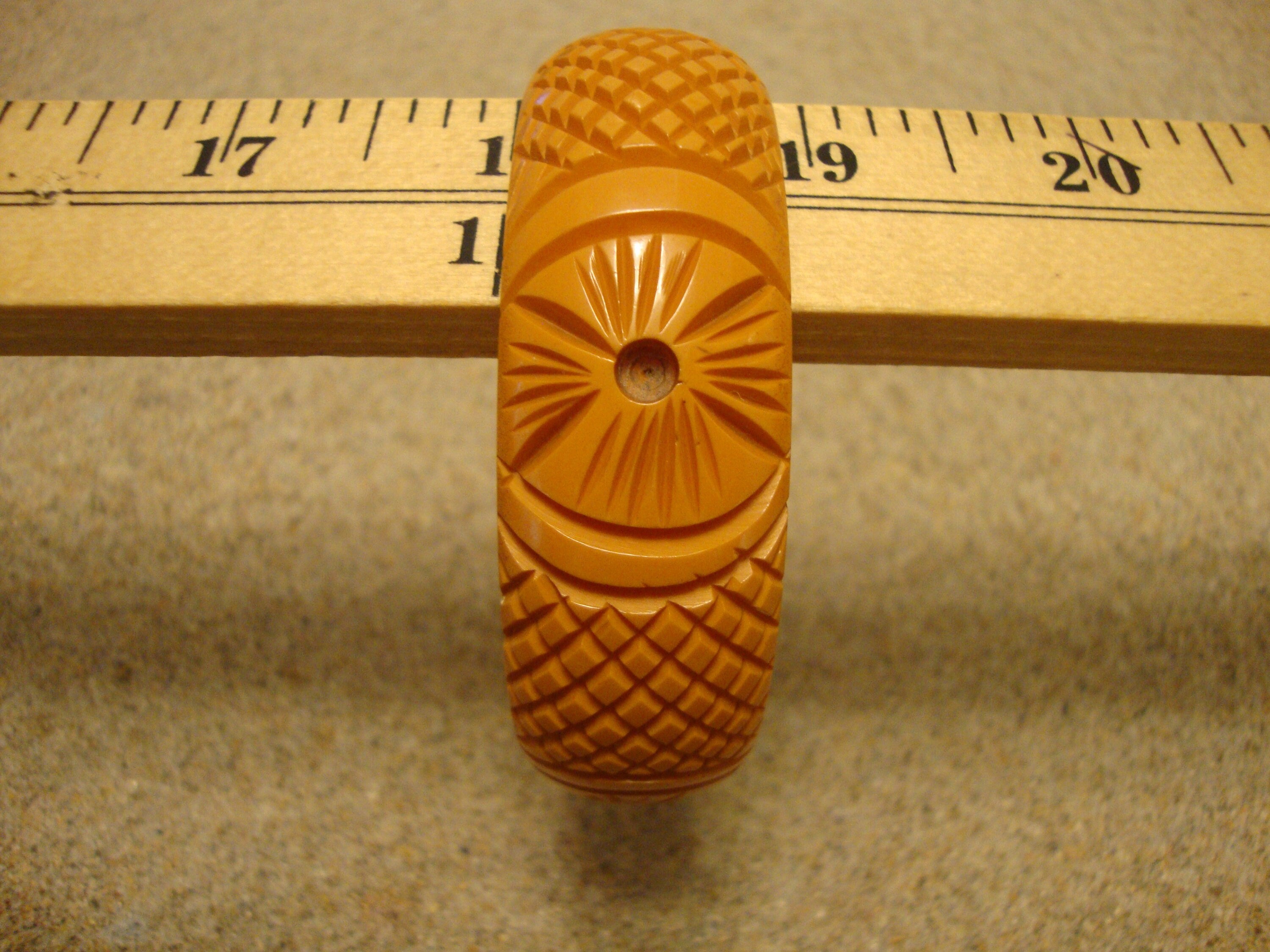 Vintage 7/8" Goldenrod Bakelite Bracelet! Abstract Flower/Crosshatch Carvings!