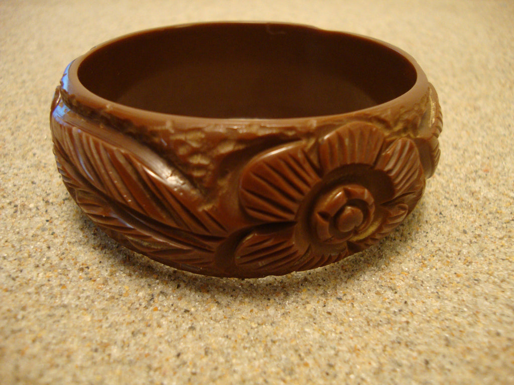 Vintage Chocolate Brown Bakelite Bracelet: Carved Flower & Leaf Design