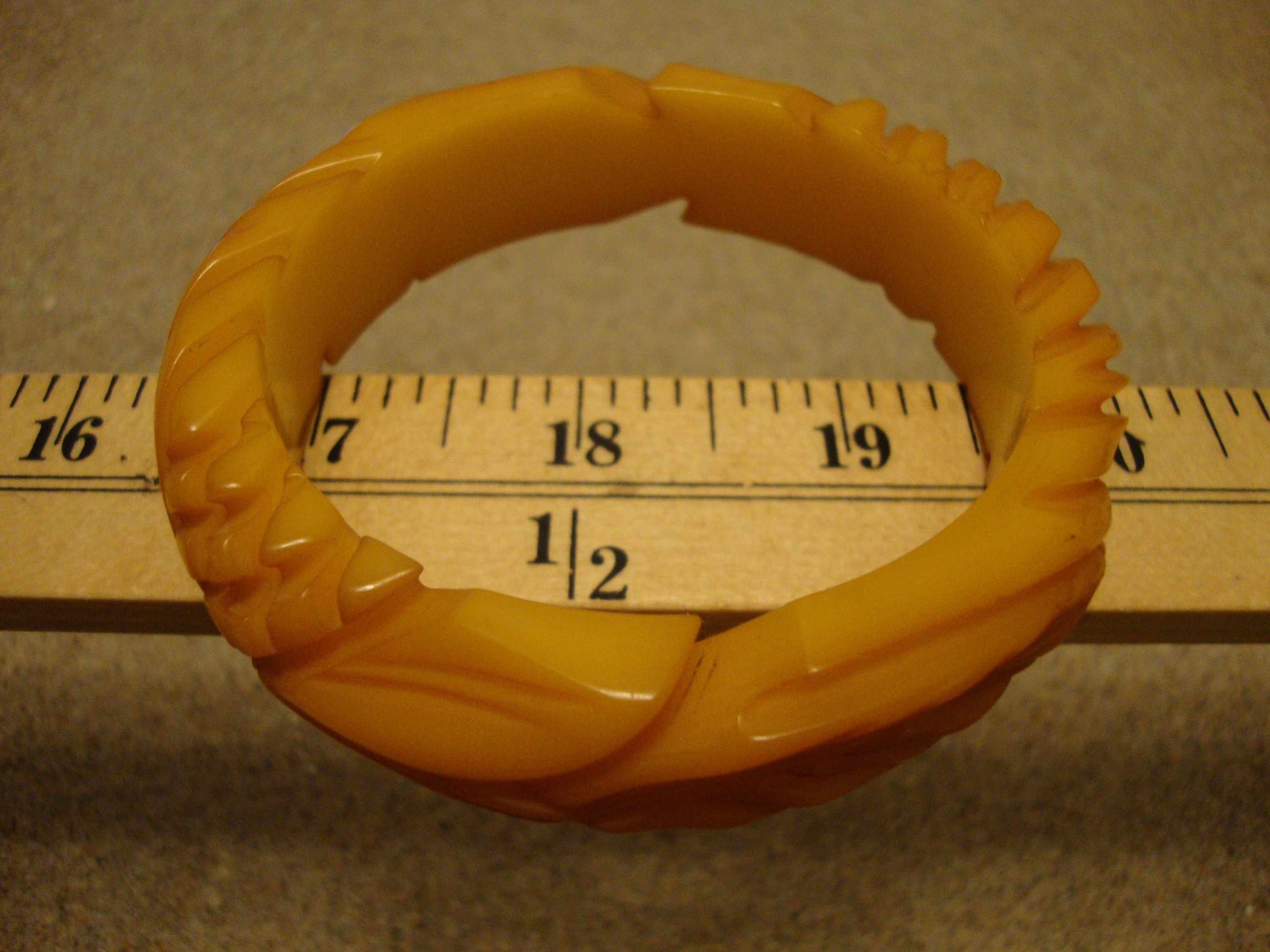 Vintage Yellow Bakelite Bracelet: Carved Flower & Leaf Design
