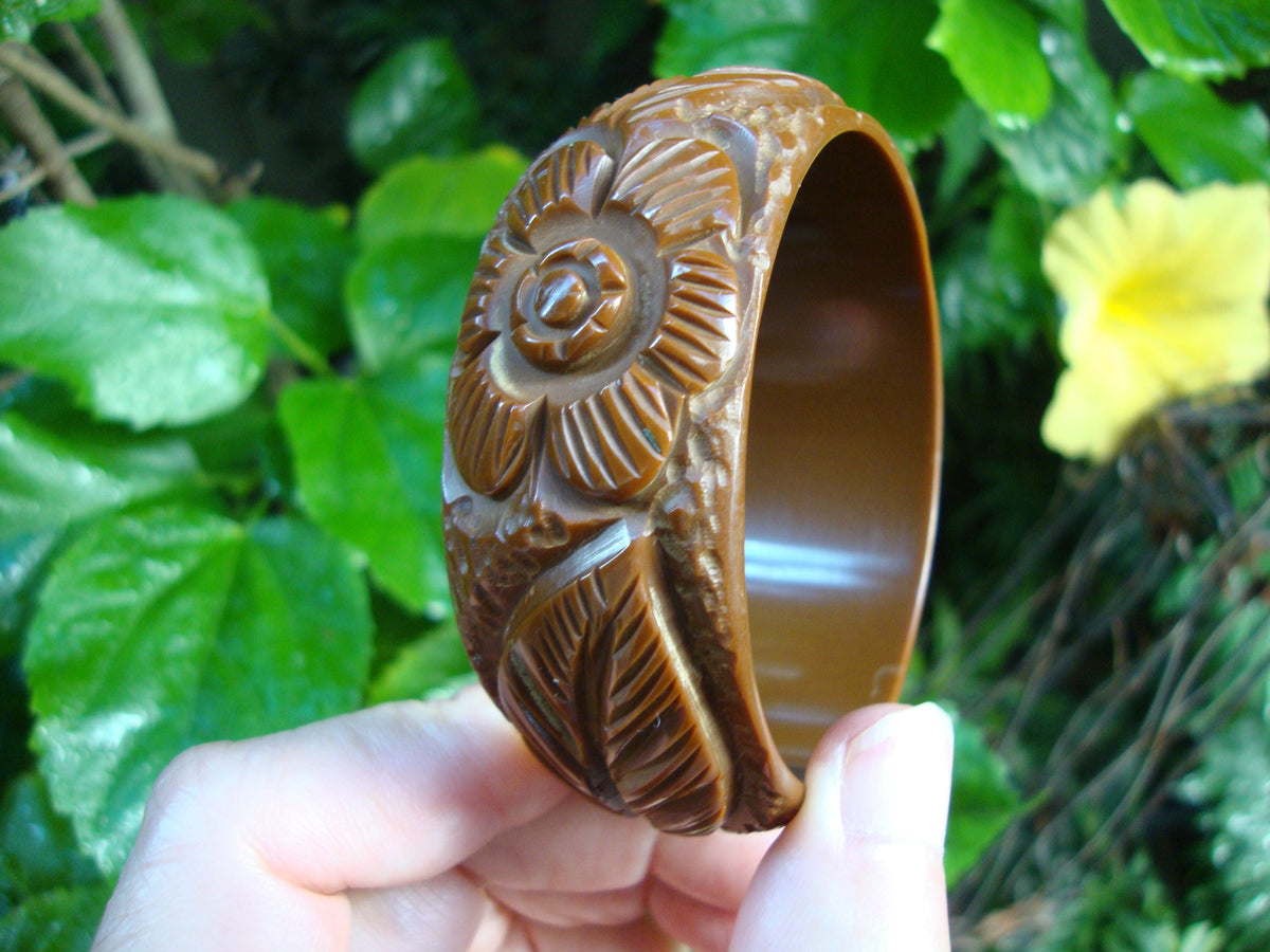 Vintage Chocolate Brown Bakelite Bracelet: Carved Flower & Leaf Design