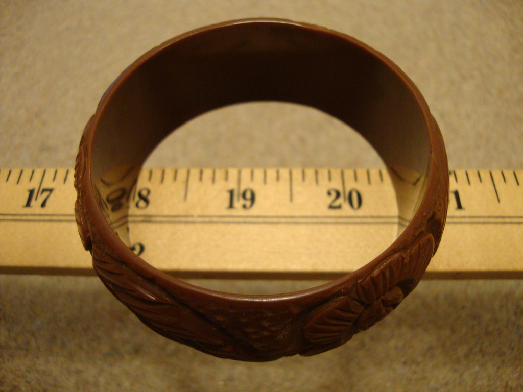 Vintage Chocolate Brown Bakelite Bracelet: Carved Flower & Leaf Design