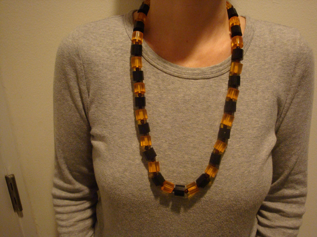 Vintage 30" Bakelite Applejuice/Black 1/2" Faceted Barrel Bead Necklace! 127g!!