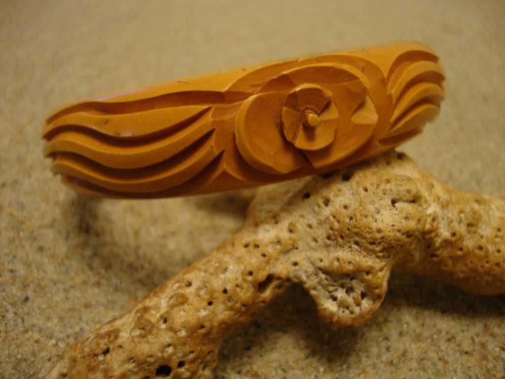 Vintage Goldenrod Bakelite Bracelet: 1940s Flower Carvings
