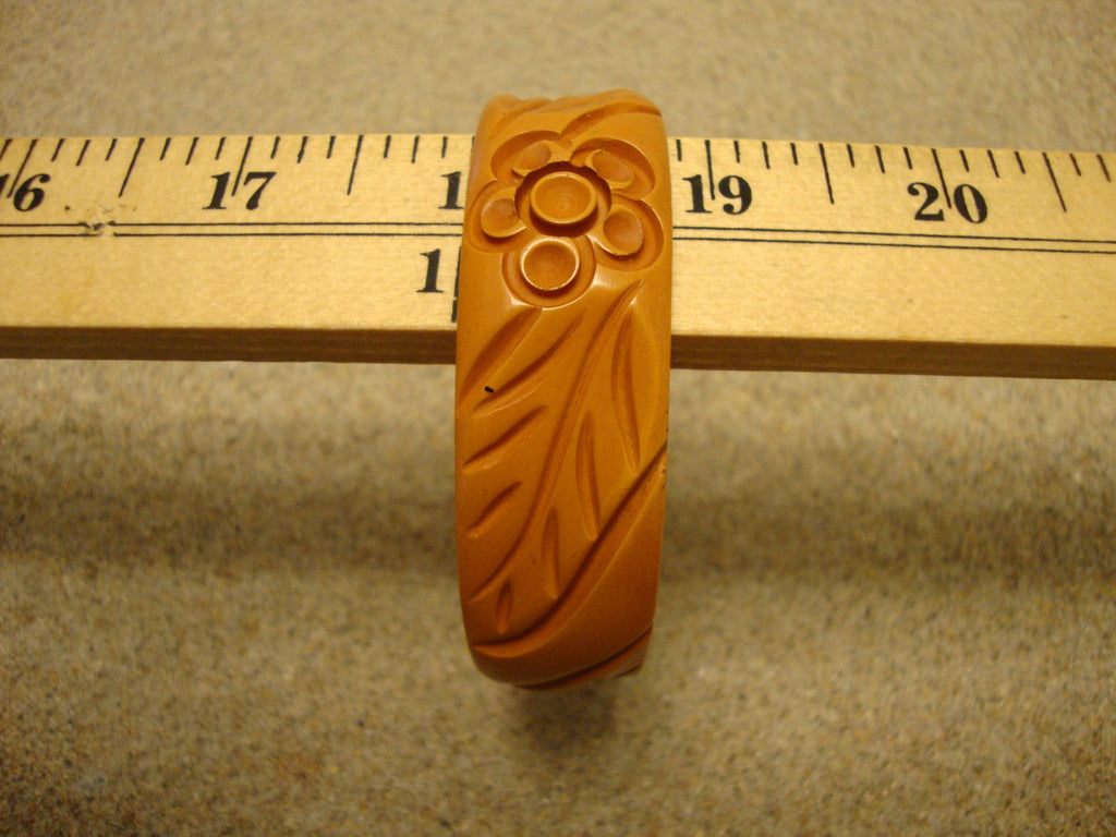 Vintage Burnt Orange Bakelite Bracelet: Carved Flower & Leaf Design