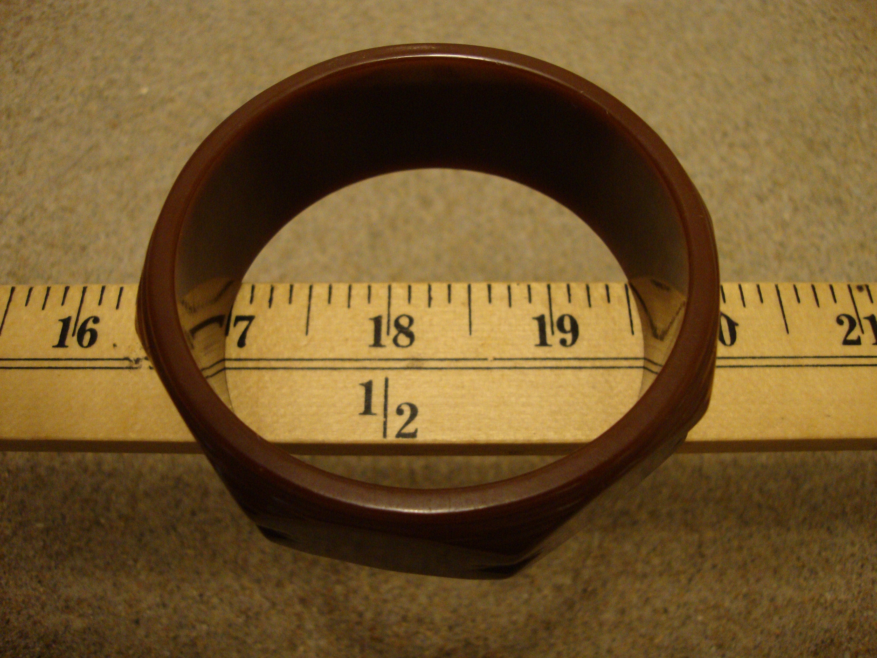 Vintage 1" Chocolate Brown Bakelite Bracelet! Unique Large Oval Linked Facets!