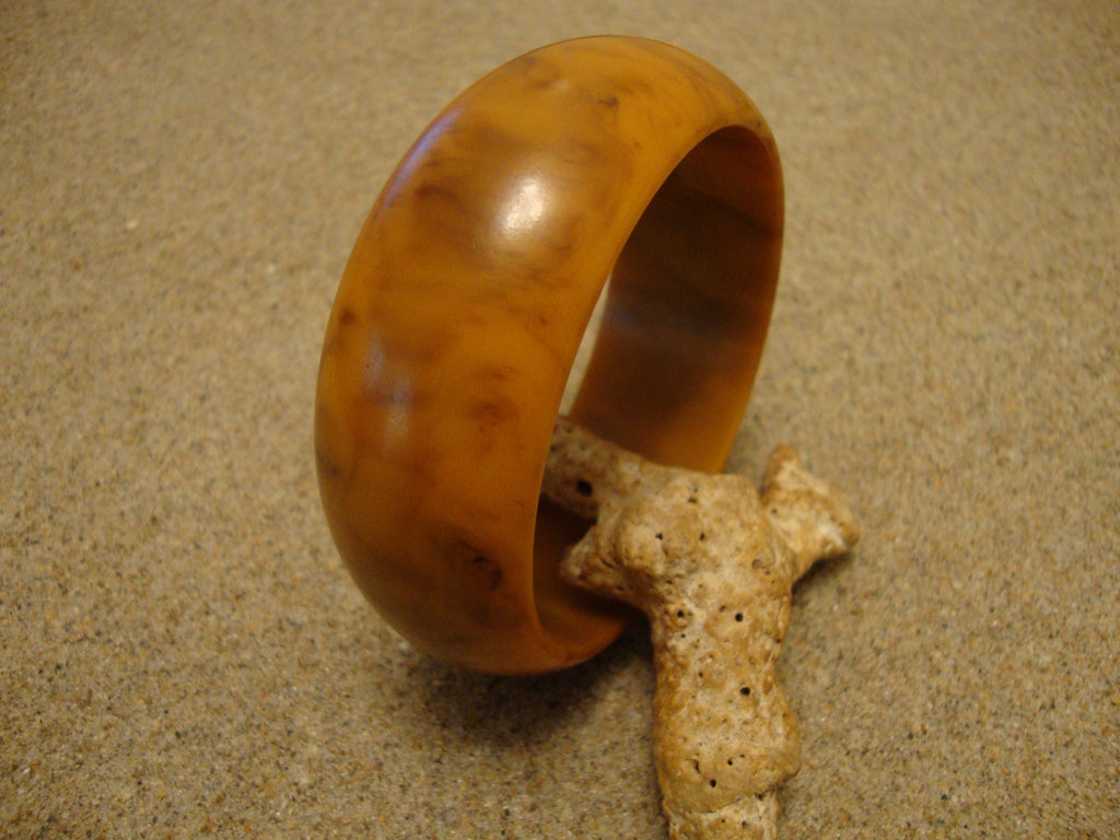 Vintage Marbled Bakelite Bracelet: Brown, Butterscotch, Green